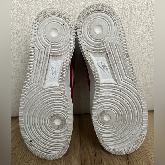 Nike ✩ Air Force 1 '07 LV8 Sport Sneaker - Picture 8 of 9